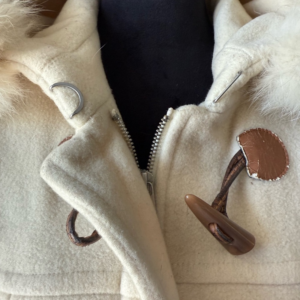 Marc New York, Andrew Marc Cream Wool Coat with 100% Fox Fur Hood from Finland - Picture 11 of 16